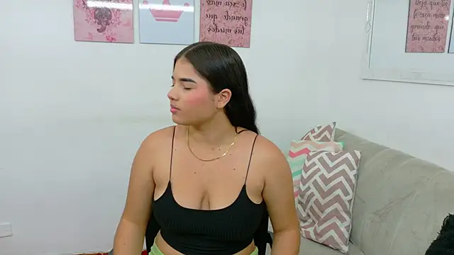 Snapshot of Mulan_rousse chatting on May 20, 1:28 pm Mulan rousse online show from May 20, 1:28 pm