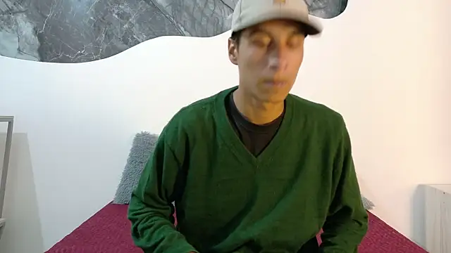 Snapshot of cameronsilverman chatting on May 27, 7:55 pm cameronsilverman online show from May 27, 7:55 pm