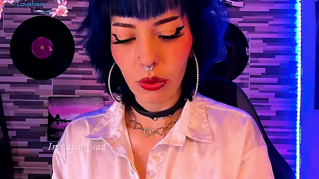 BlueElyxra online show from May 5, 11:46 pm