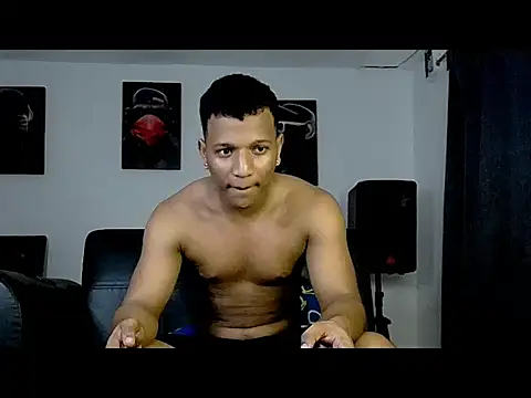Snapshot of Ian_Arcia chatting on May 8, 5:02 am Ian Arcia online show from May 8, 5:02 am