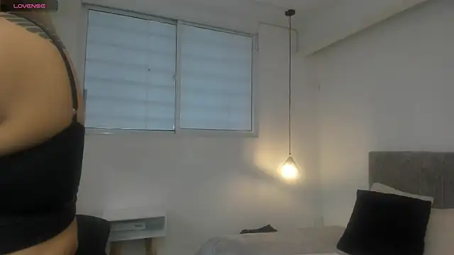 Snapshot of Darkmoon_1 chatting on May 26, 12:56 pm Darkmoon 1 online show from May 26, 12:56 pm