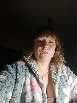 MikkiLove777 online show from May 18, 9:42 pm