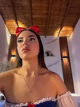 Snapshot of catalina_lafer chatting on May 30, 12:57 pm catalina lafer online show from May 30, 12:57 pm