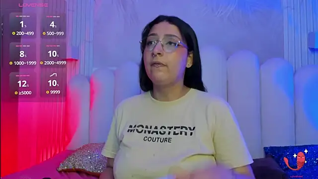 Snapshot of Svetlana_3 chatting on May 16, 7:56 pm Svetlana 3 online show from May 16, 7:56 pm