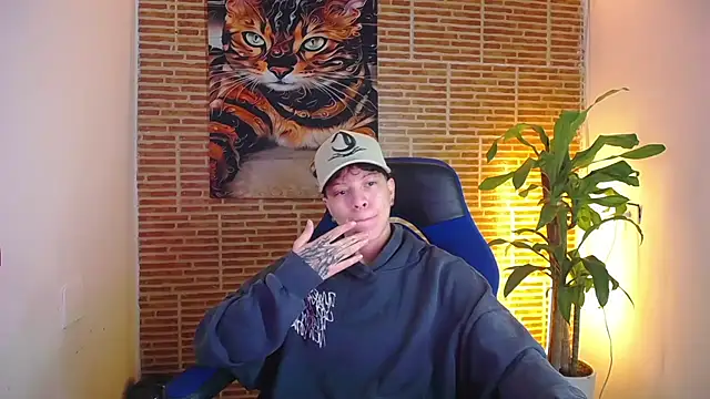 Snapshot of Asher_addamss_ chatting on July 28, 4:19 am Asher addamss online show from July 28, 4:19 am