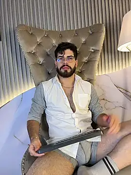 DomBoy  online show from May 16, 7:34 pm