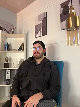 Snapshot of DomBoy_ chatting on June 30, 7:59 pm DomBoy online show from June 30, 7:59 pm