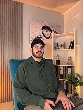 Snapshot of DomBoy_ chatting on July 3, 8:04 pm DomBoy online show from July 3, 8:04 pm