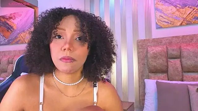 Snapshot of lilith_pink__ chatting on May 13, 3:15 am lilith pink online show from May 13, 3:15 am