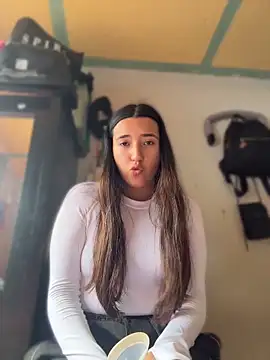 Alix Rousses20 online show from May 15, 4:58 pm