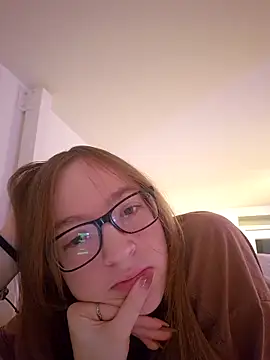Freaky-Doll online show from May 14, 10:27 pm