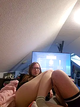 Freaky-Doll online show from May 23, 7:18 pm