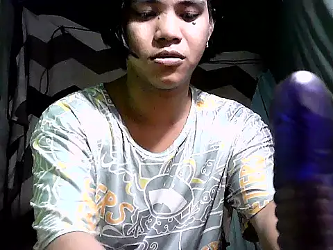 Snapshot of bj_l0ve chatting on May 15, 6:26 pm bj l0ve online show from May 15, 6:26 pm