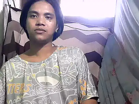 Snapshot of bj_l0ve chatting on May 16, 6:32 am bj l0ve online show from May 16, 6:32 am