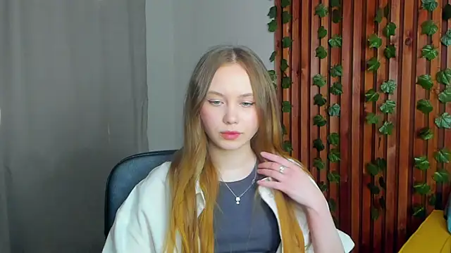 FloraLarsson online show from May 27, 3:25 am