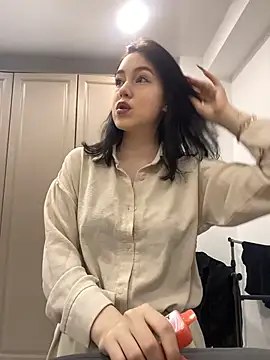 Snapshot of Mimi_Shine chatting on May 18, 4:35 pm Mimi Shine online show from May 18, 4:35 pm