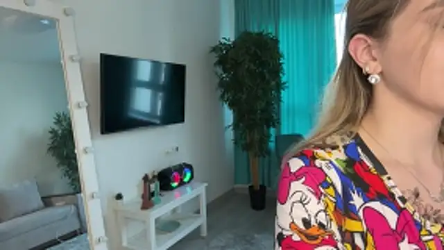 Snapshot of Victoria_Jess chatting on May 25, 4:02 pm Victoria Jess online show from May 25, 4:02 pm