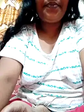 Snapshot of mimi9 chatting on May 10, 3:33 am mimi9 online show from May 10, 3:33 am