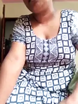 Snapshot of mimi9 chatting on May 29, 4:43 am mimi9 online show from May 29, 4:43 am