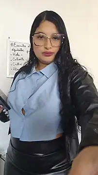 Snapshot of Maddy_k chatting on May 15, 12:01 pm Maddy k online show from May 15, 12:01 pm