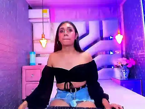 MahiaraHot online show from May 8, 2:17 am