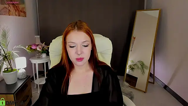 Snapshot of Kessi_fox chatting on May 6, 5:14 am Kessi fox online show from May 6, 5:14 am