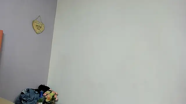 Snapshot of roxanneowens chatting on May 15, 12:12 pm roxanneowens online show from May 15, 12:12 pm