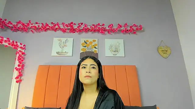 Snapshot of roxanneowens chatting on June 1, 12:07 pm roxanneowens online show from June 1, 12:07 pm