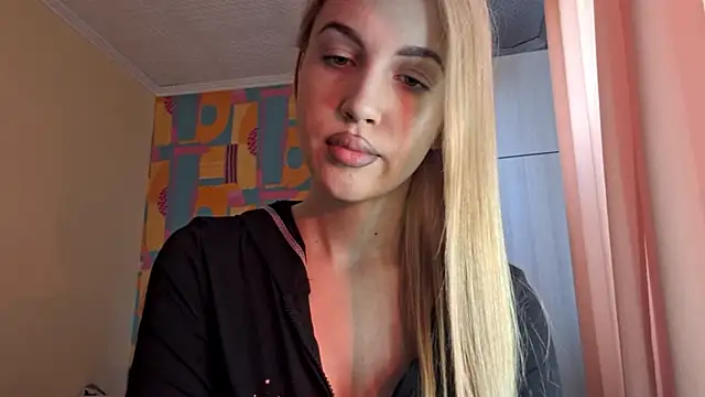 Snapshot of Katrinethequeen chatting on June 24, 3:22 pm Katrinethequeen online show from June 24, 3:22 pm