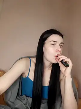 LunaAdika777 online show from May 5, 8:39 pm