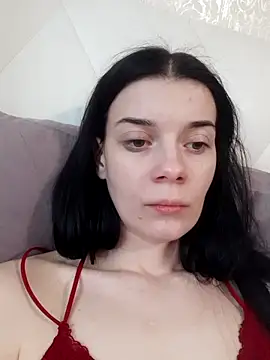 LunaAdika777 online show from May 10, 11:37 am
