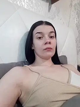 LunaAdika777 online show from May 22, 12:11 pm