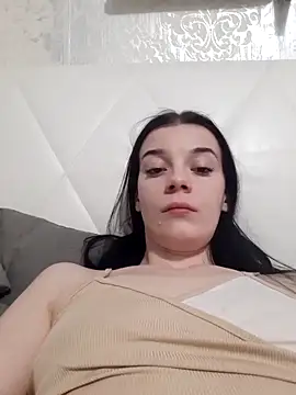 LunaAdika777 online show from May 23, 9:52 pm