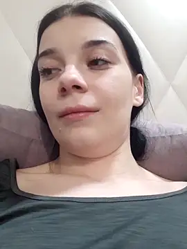 LunaAdika777 online show from May 27, 7:44 pm