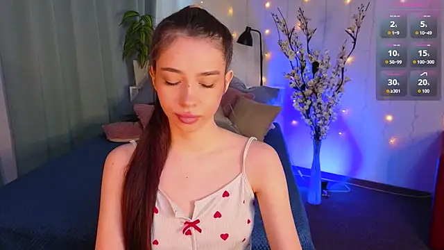 Monica Venom online show from May 3, 1:39 pm