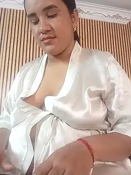 Snapshot of NATY_BUSTOS chatting on May 29, 1:36 am NATY BUSTOS online show from May 29, 1:36 am