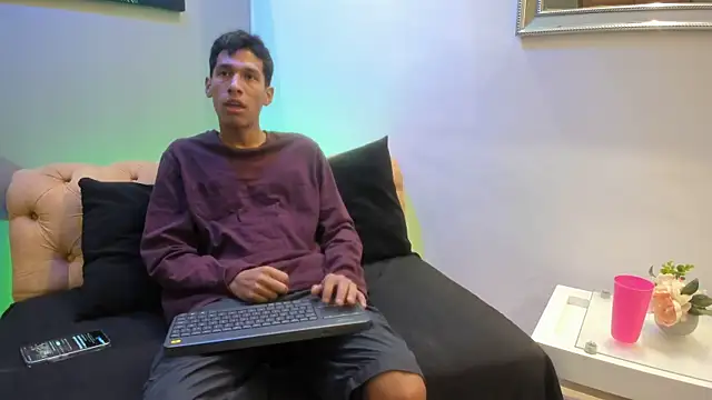 Snapshot of Zane_Belville chatting on July 6, 11:29 am Zane Belville online show from July 6, 11:29 am