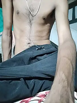 Snapshot of Tushu_under19_boy chatting on June 25, 2:21 pm Tushu under19 boy online show from June 25, 2:21 pm