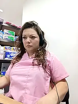SAMANTHA--02 online show from May 11, 2:45 pm