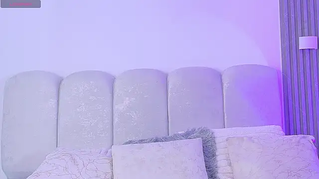 ScarlettVelvet online show from May 15, 1:18 pm