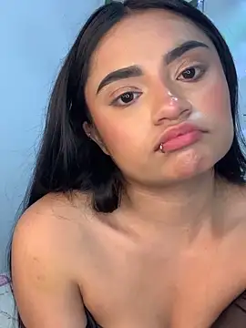 angiee boo1 online show from May 2, 8:47 pm