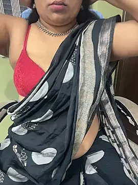 Snapshot of Tamil_Azhagie chatting on June 27, 9:09 pm Tamil Azhagie online show from June 27, 9:09 pm