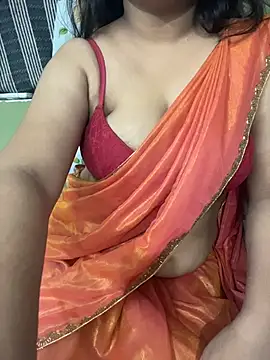 Snapshot of Tamil_Azhagie chatting on July 2, 11:22 pm Tamil Azhagie online show from July 2, 11:22 pm