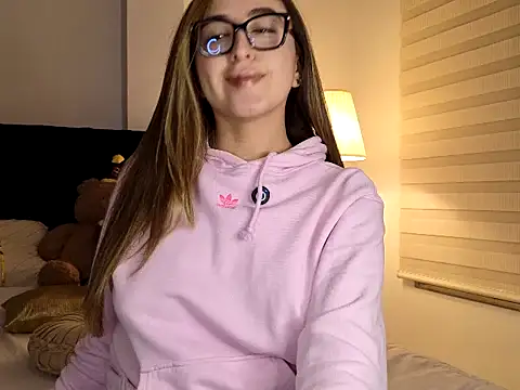 AnastasiaCampbell online show from June 26, 3:22 am
