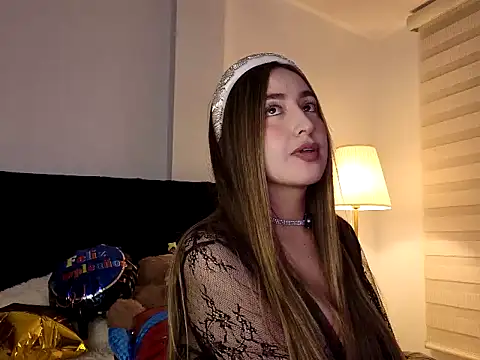 AnastasiaCampbell online show from July 5, 3:34 am