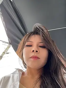 Snapshot of keke_00oo chatting on May 27, 12:29 am keke 00oo online show from May 27, 12:29 am