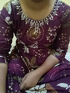 Seema yadav01 online show from May 21, 8:43 am