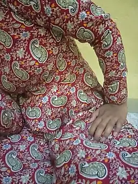 Seema yadav01 online show from May 24, 5:01 am