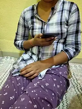 Seema yadav01 online show from May 26, 5:14 am