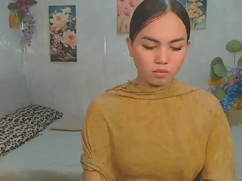 Snapshot of ur_asiankat chatting on May 9, 9:53 pm ur asiankat online show from May 9, 9:53 pm